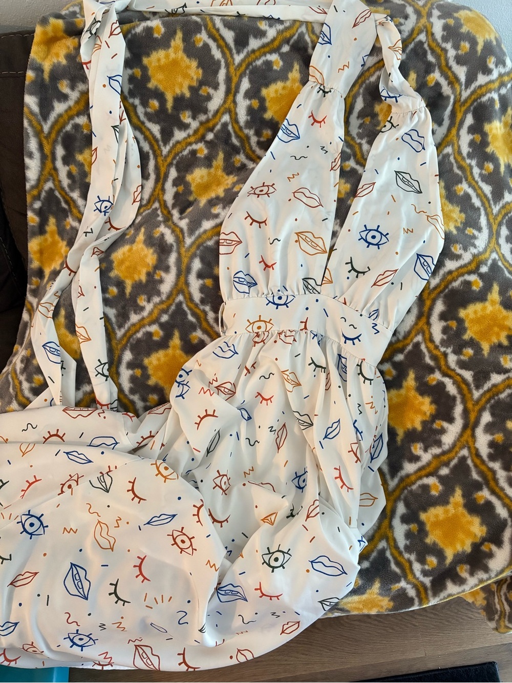 SHEIN White Dress with Blue, Orange and Yellow Graphic Motif